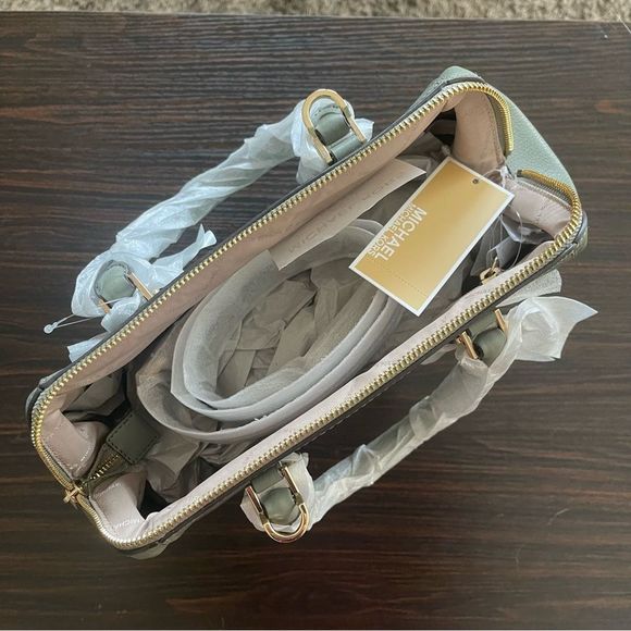 NWT Michael Kors Charlotte Large Satchel - Picture 3 of 8